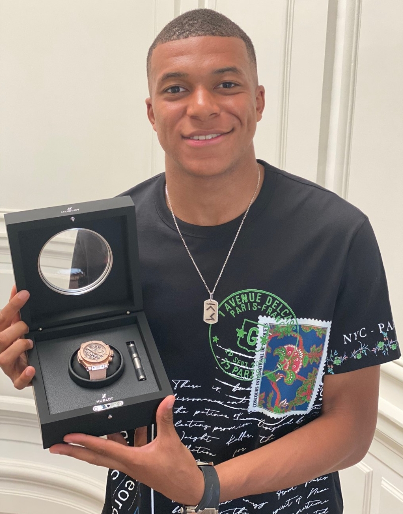 麥巴比已經參與不少商業活動。麥巴比Twitter圖片