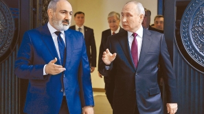 亚美尼亚总理拒签协议，传普京愤然摔笔