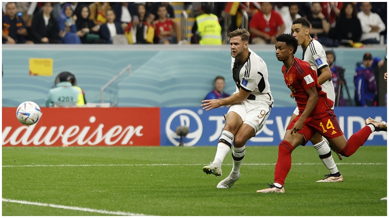 八十三分鐘,德國中鋒富克洛勁射破網,為德國追成1:1平手。REUTERS