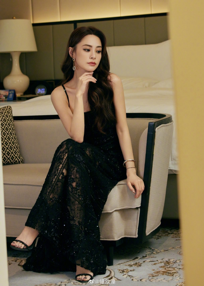 长裙更加大玩透视。