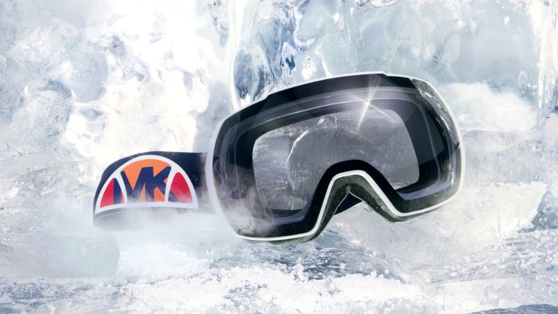 Michael Kors x Ellesse限量聯名滑雪系列中的護目鏡。