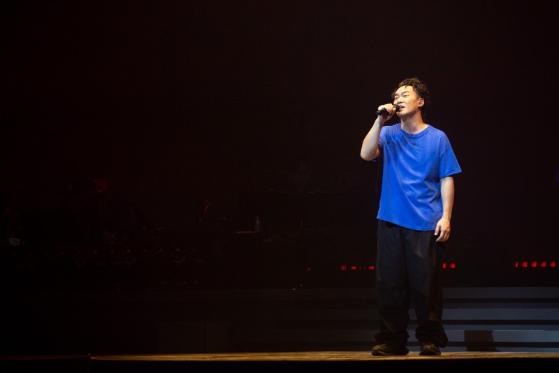 陈奕迅浮躁忧失声