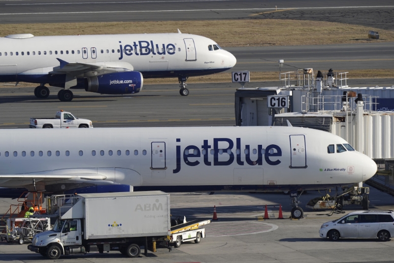 涉及的系統故障,令全美國航空交通陷入癱瘓,所有航班一度停飛。 AP