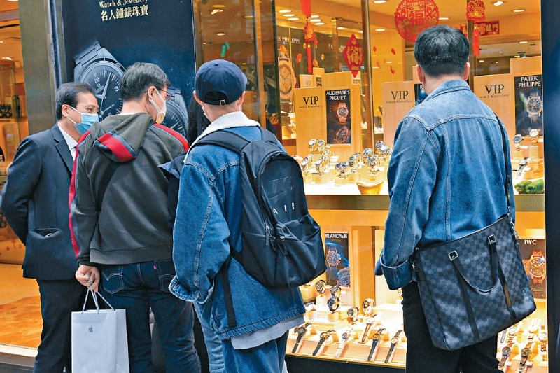 ■内地消费者为香港商户带来活力。