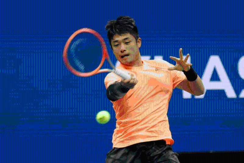 吴易昺网球场上的英姿。 路透社
