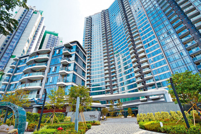 启德维港1号录双破顶成交，其中呎价逾3.5万。