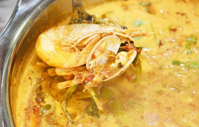 泰国冬荫功锅（$208）加入大量海鲜，在酸辣之中带有浓浓鲜味。