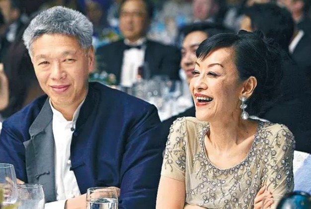 李顯揚與妻子林學芬。網上圖片