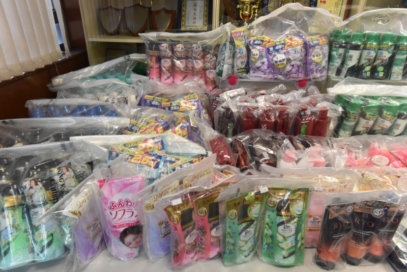 近年大热的香味洗衣珠亦成窃贼目标。 （黄文威摄）