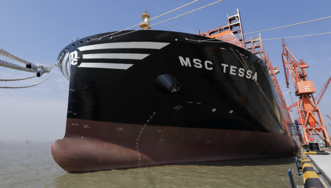 （MSC TESSA）轮总长399.99米。