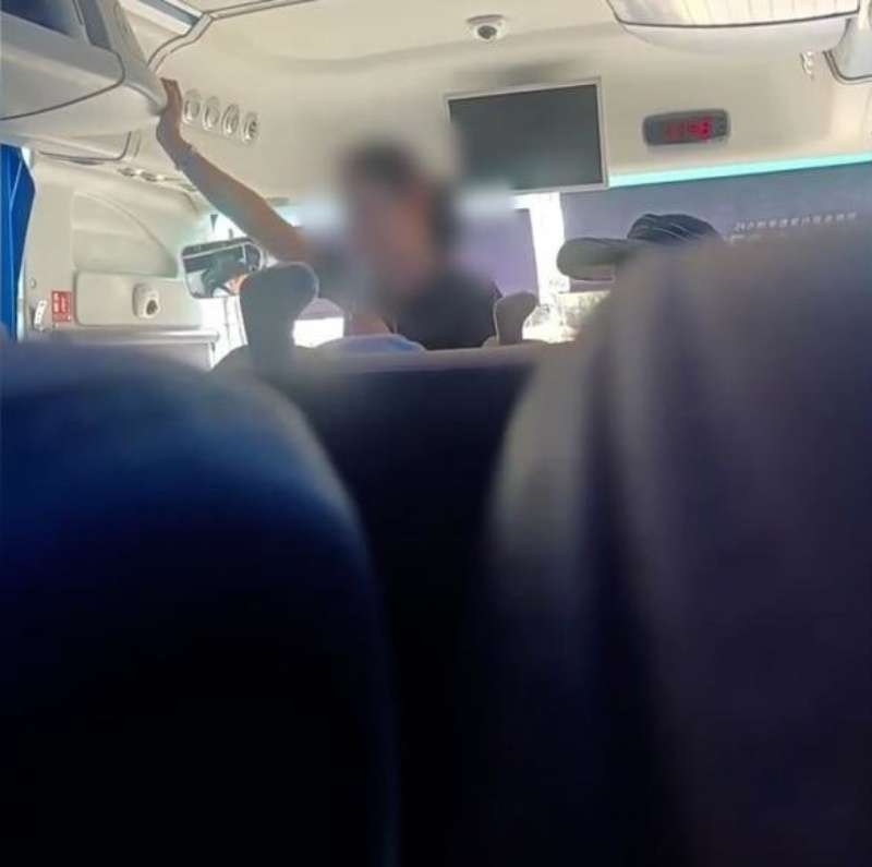 女导游被举报骂团友无购物。 网图