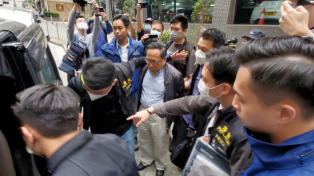 何俊仁再被捕，消息指涉干扰“35+”案在囚证人家属