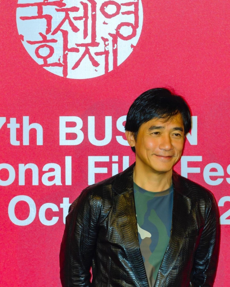 梁朝伟获威尼斯影展获颁终身成就金狮奖。