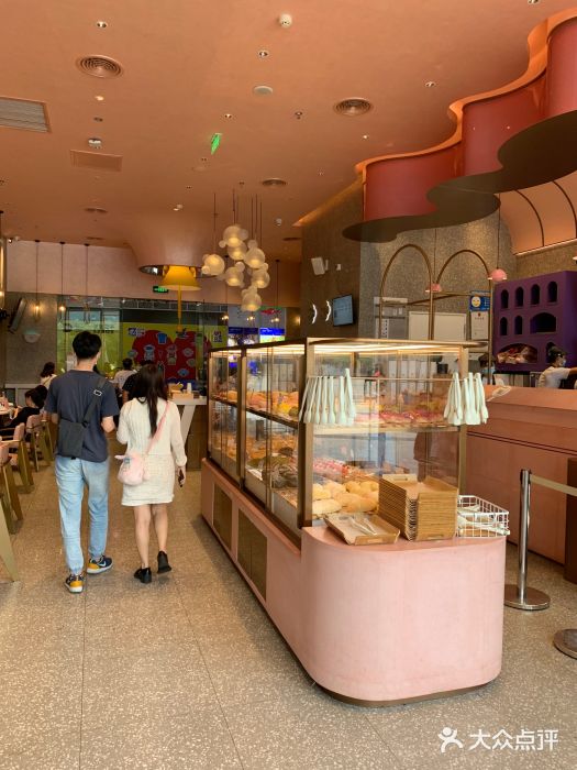 人氣茶飲店奈雪的茶一直都受到不少食客歡迎。(圖片來自大眾點評)