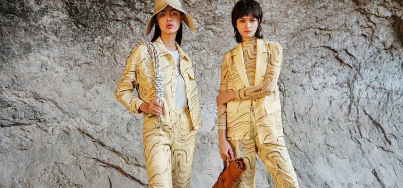 XII Basket 12籃於2014年在深圳創立,主打貴族的運動服飾,設計靈感源自哥爾夫球、馬術、航海及網球等運動。