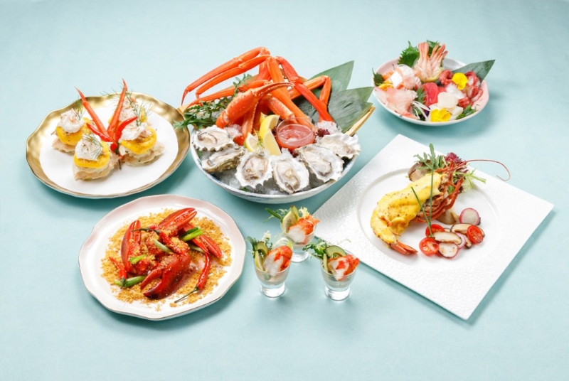 於生日正日以及前後三天,惠顧城景國際龍蝦美饌‧海鮮自助晚餐,可尊享生日蛋糕半磅。