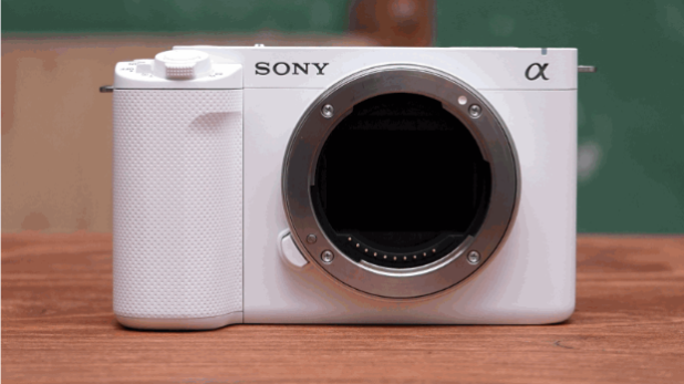 Sony最轻便全片幅Vlog相机，AI自动取景拍片随意走位