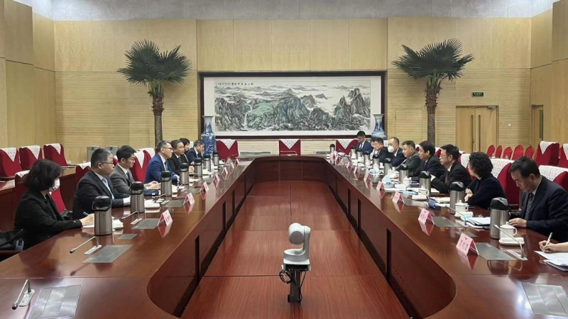 民航處處長廖志勇拜訪國家民用航空局，雙方就民用航空各領域的合作進行深入交流。政府新聞處照片