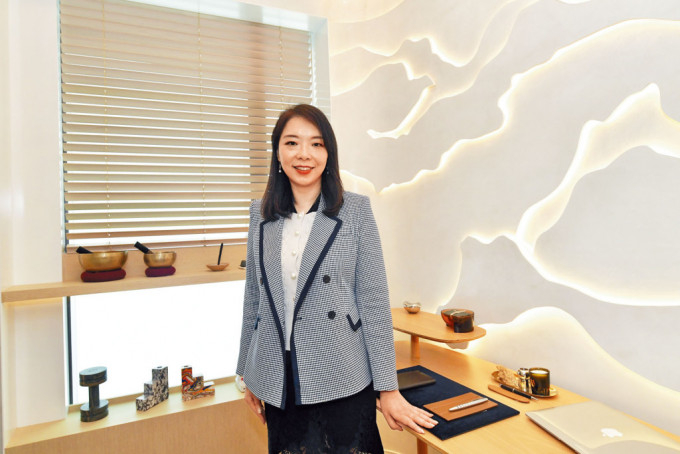 华懋封海伦表示，瑜一极速连环推售，除吸纳用家外，投资客亦占相当比例。