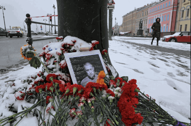 被殺的博主塔塔爾斯基以親瓦格納集團和支持俄羅斯入侵烏克蘭著稱，生前其博客有超過50萬粉絲。路透社