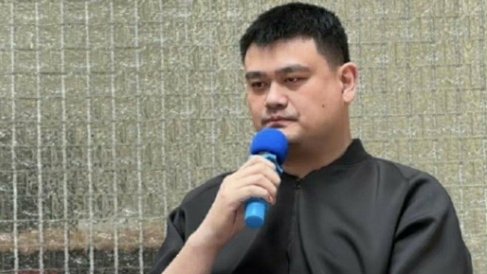 姚明接受内媒访问时说:“这是一个沈痛的周末,十分痛心” 姚明接受内媒访问时说:“这是一个沈痛的周末,十分痛心”