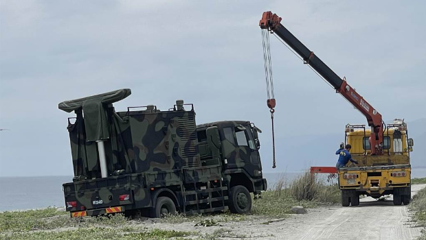 台军要请民间吊车来帮助救援