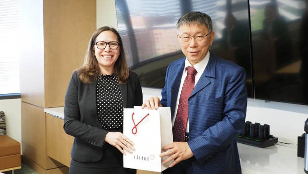 民众党主席13日拜会美国在台协会总部,会见AIT主席罗森柏格 民众党主席13日拜会美国在台协会总部,会见AIT主席罗森柏格