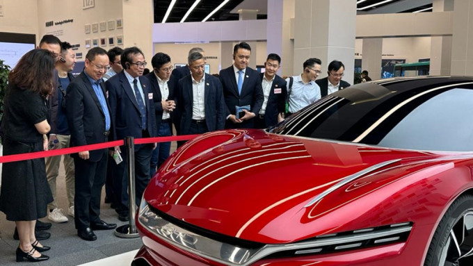 立法会访比亚迪基地