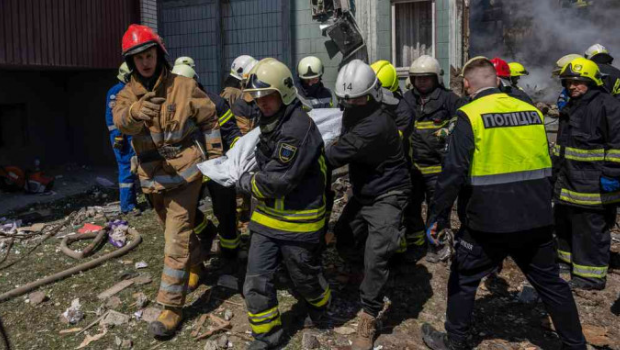 俄军空袭乌克兰酿26死 俄军空袭乌克兰酿26死