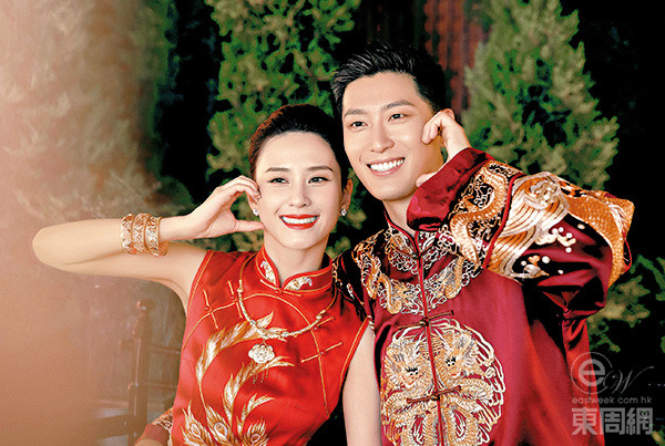 何超莲跟相恋四年的男星窦骁温馨又甜密。 何超莲跟相恋四年的男星窦骁温馨又甜密。