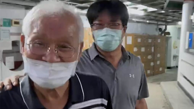 陈水扁亲家赵玉柱因台开内线交易案被判刑4年，今天获准假释出狱