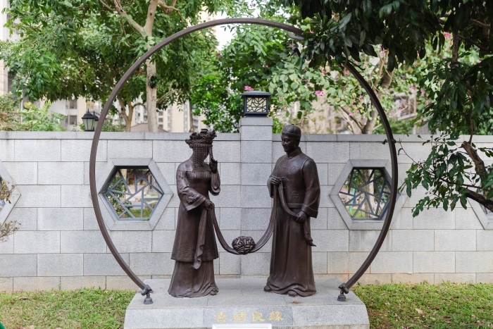 猎德历史文化长廊里的雕塑 猎德历史文化长廊里的雕塑