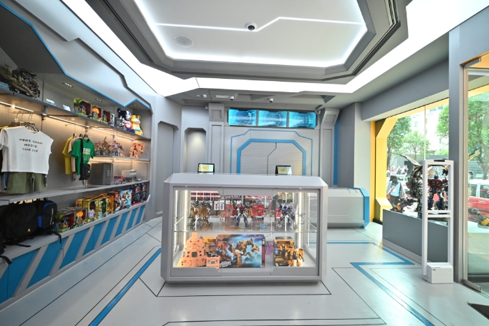 餐厅设有商品专卖店。