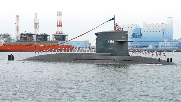 图为编号794的海虎潜舰