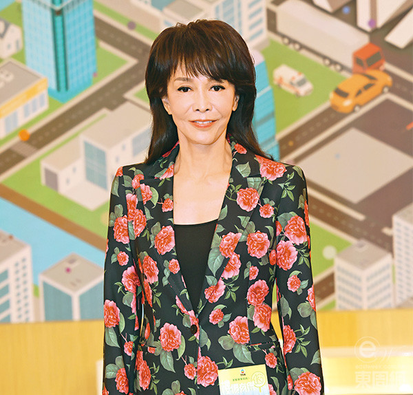 郑裕玲面相特点 郑裕玲面相特点