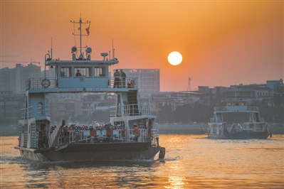 驶向广州大学城