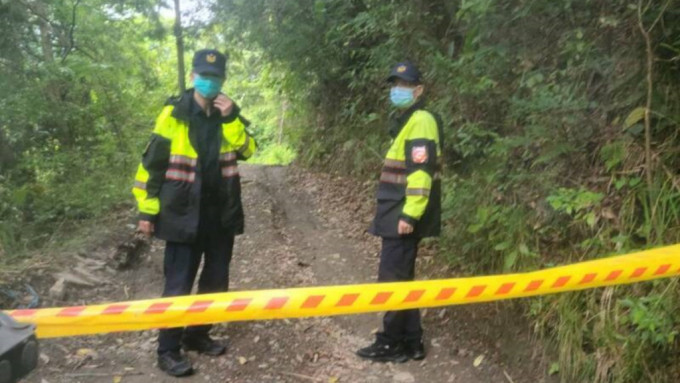 警方封锁现场调查 警方封锁现场调查