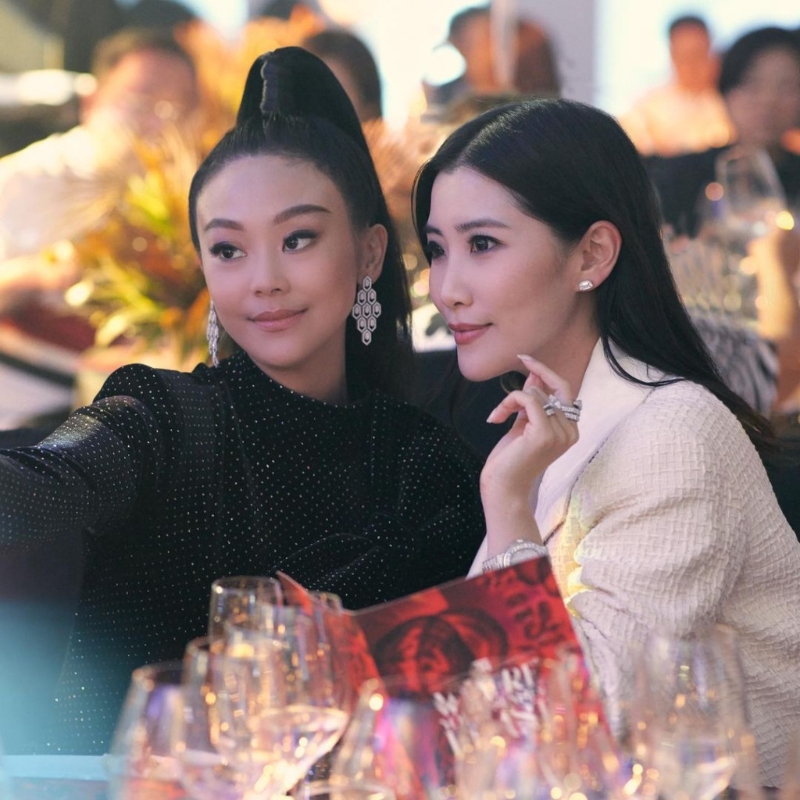 陈雪玲与印尼企业家好友Nina Kaginda(左)一同出席。 陈雪玲与印尼企业家好友Nina Kaginda(左)一同出席。