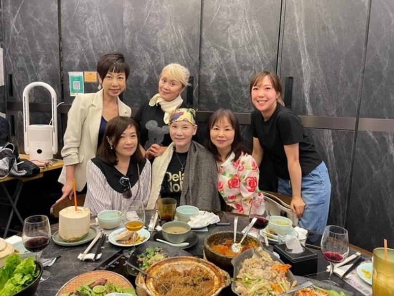 林建明去年4月底贴出与温裕红吃泰国菜的照片，已是温裕红最后一次现身。