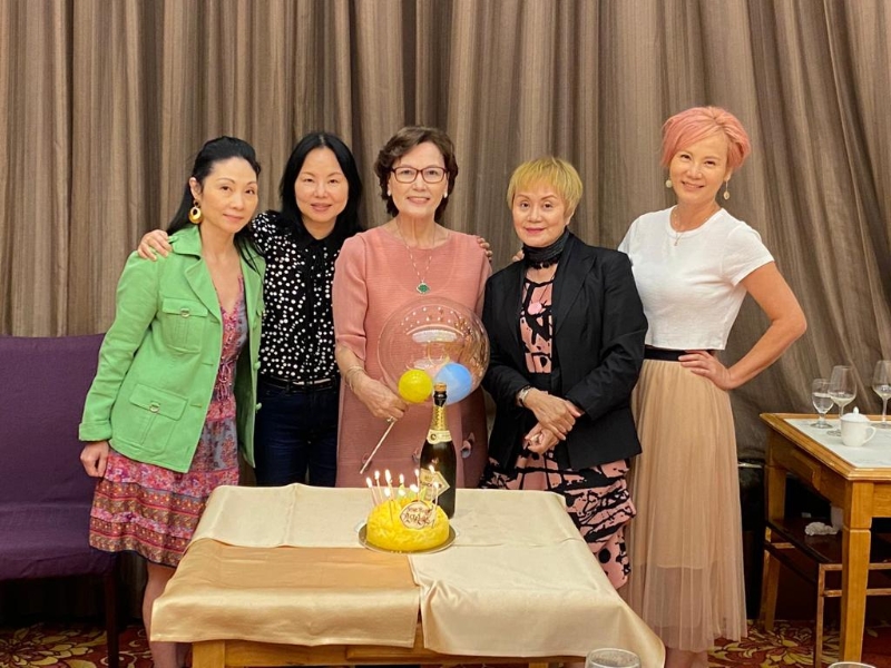 大姐明还称去年温裕红举行了一个生日派对。受访者提供