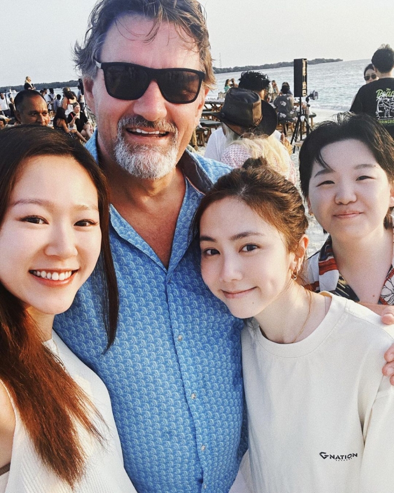 邓紫棋透露此趟是受洗之行。 邓紫棋透露此趟是受洗之行。