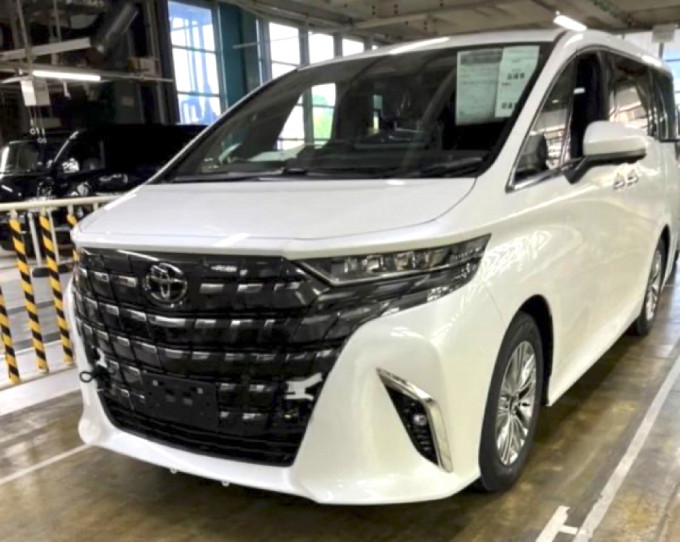 全新丰田Alphard样貌曝光,车价有眉目,代理接受预定 全新丰田Alphard样貌曝光,车价有眉目,代理接受预定