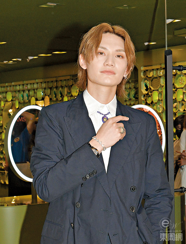 李骏杰外形突出,在MIRROR十二子中很显眼。 李骏杰外形突出,在MIRROR十二子中很显眼。