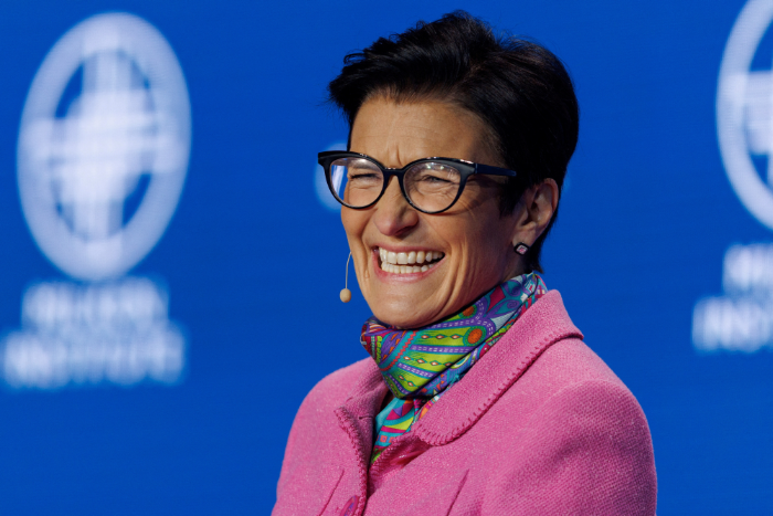 美国花旗集团行政总裁范洁恩