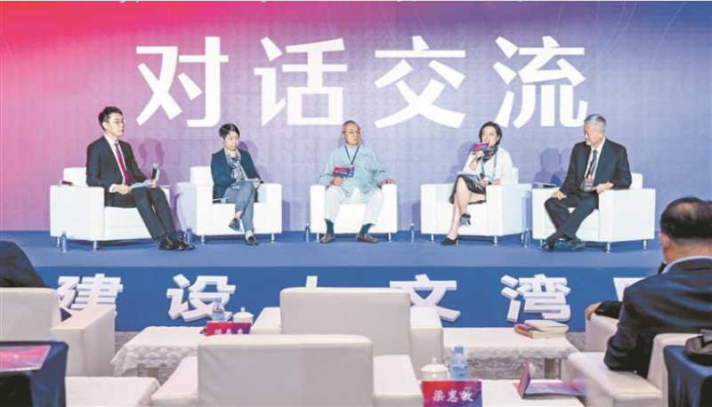 6月8日，首届文化强国建设高峰论坛分论坛之一“建设人文湾区分论坛”在深圳举行。