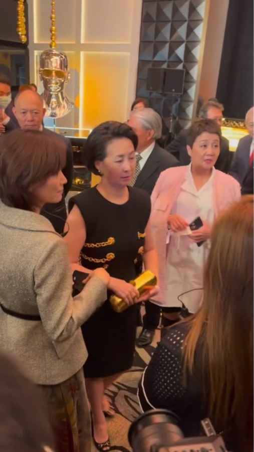 何超琼与梁安琪 何超琼与梁安琪