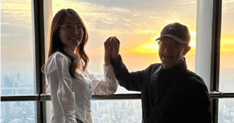 女学霸弃高薪&ldquo;带罹癌爷全国旅游&rdquo;。