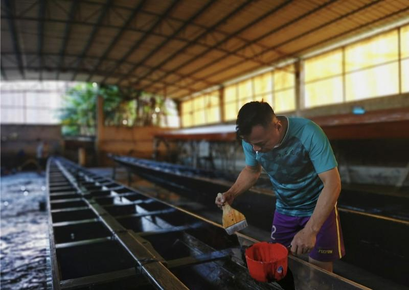 番禺龙船世家第五代传承人黄剑挺。 番禺龙船世家第五代传承人黄剑挺。