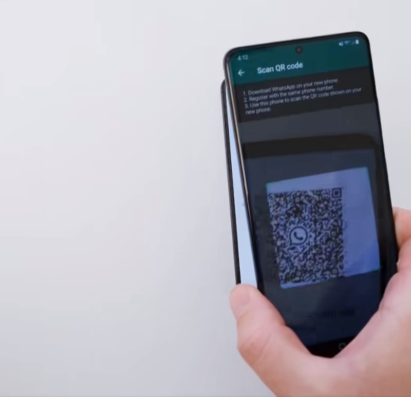 直接扫描旧手机WhatsApp上的QR code 直接扫描旧手机WhatsApp上的QR code