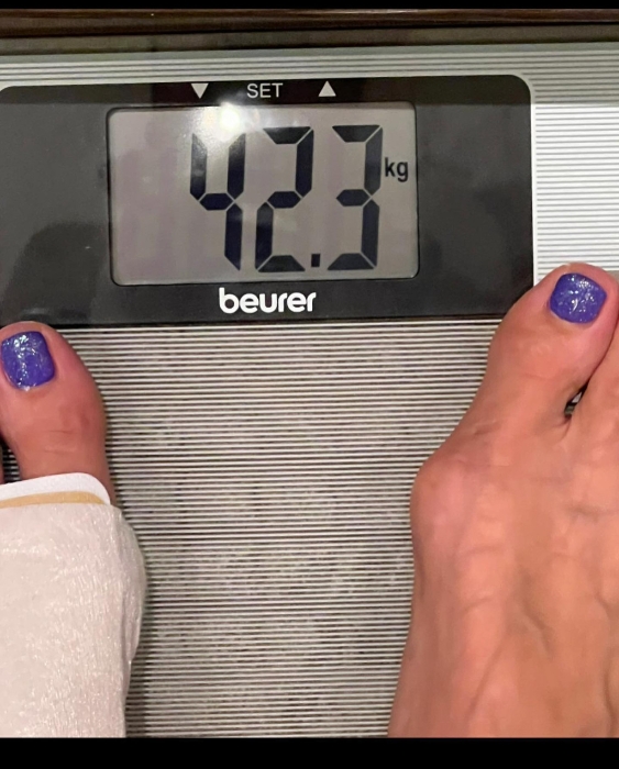 李玟曾自揭只有42.3公斤。 李玟曾自揭只有42.3公斤。